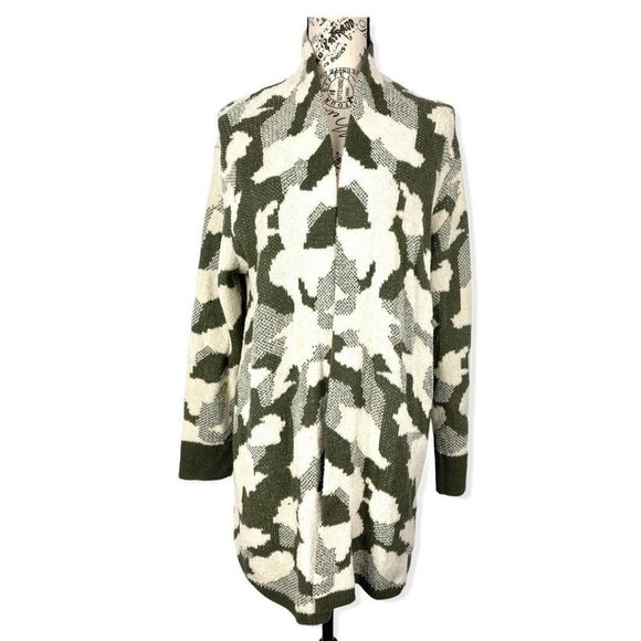 Susina Sweaters - Susina Camo print cardigan- 1x